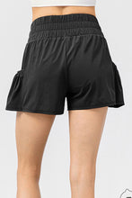 Load image into Gallery viewer, Elastic Waist Pocketed Active Shorts