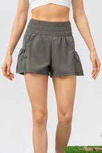 Load image into Gallery viewer, Elastic Waist Pocketed Active Shorts