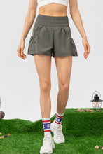 Load image into Gallery viewer, Elastic Waist Pocketed Active Shorts
