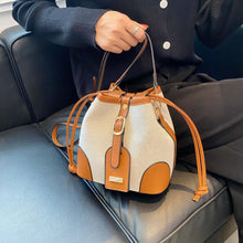 Load image into Gallery viewer, Straw Braided Adjustable Strap Crossbody Bag
