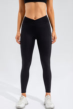 Load image into Gallery viewer, High Waist Active Leggings with Pockets
