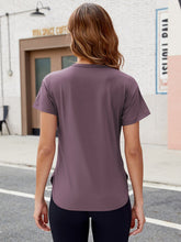 Load image into Gallery viewer, Quick-Dry Round Neck Short Sleeve T-Shirt
