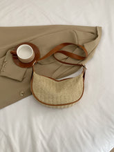 Load image into Gallery viewer, Straw Weave Adjustable Strap Shoulder Bag
