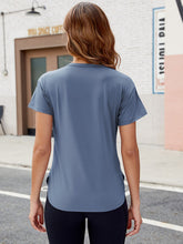 Load image into Gallery viewer, Quick-Dry Round Neck Short Sleeve T-Shirt
